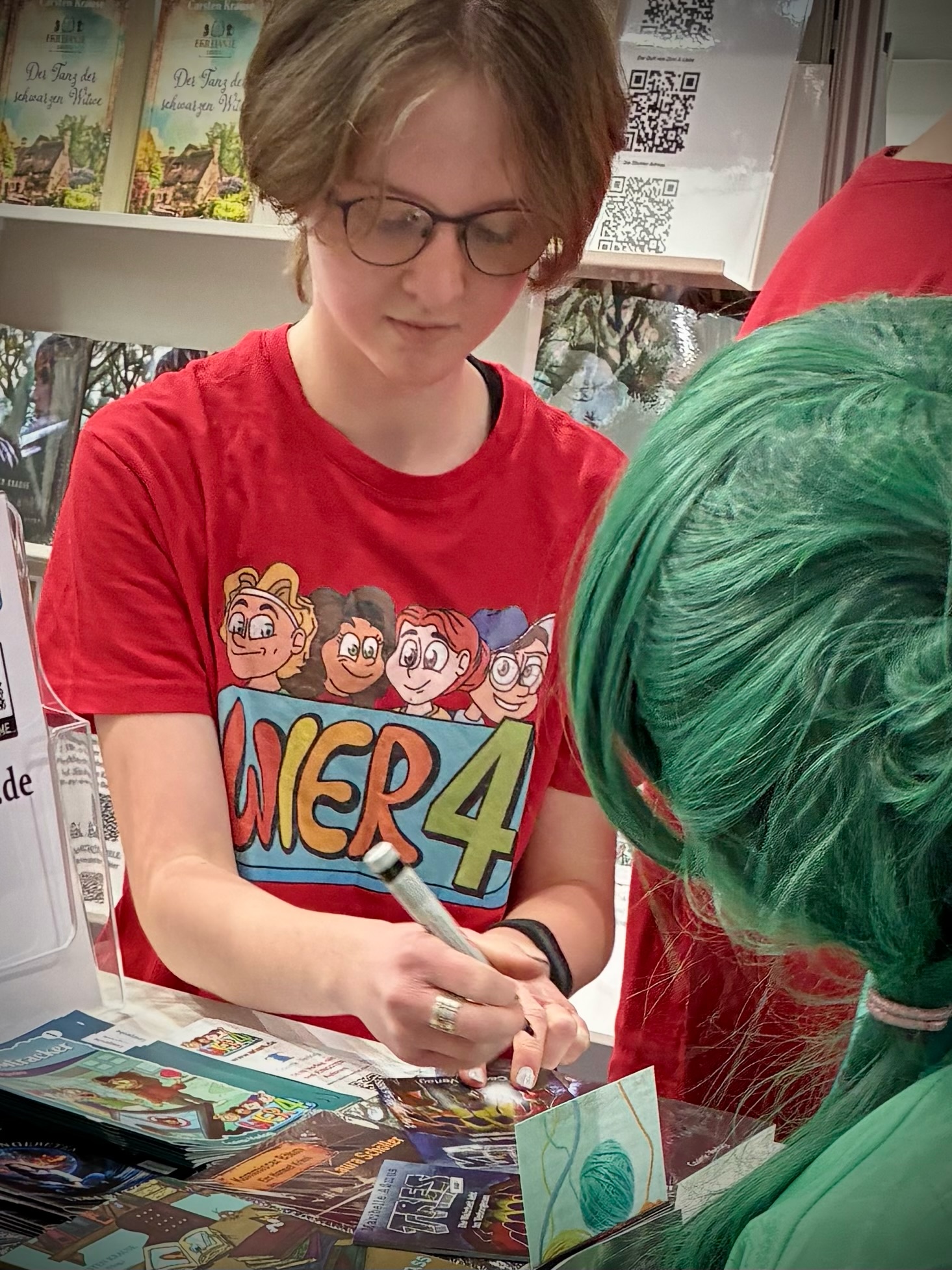 Autogrammstunde Maribelle Aßmus auf der Leipziger Buchmesse